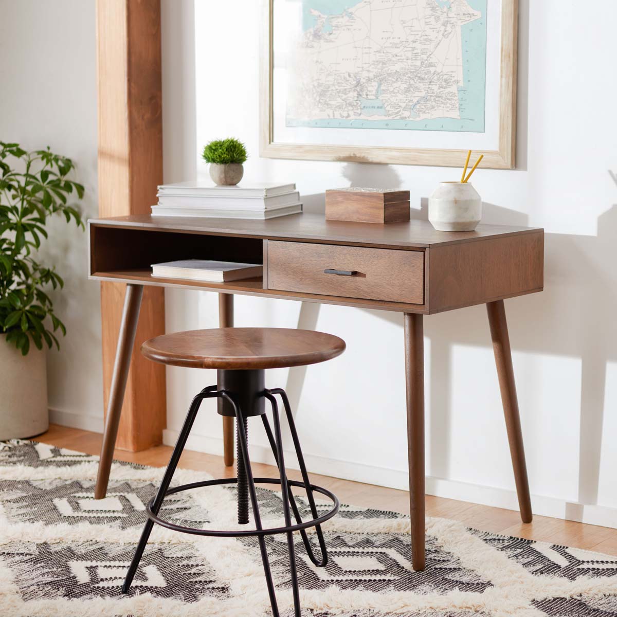 Safavieh Remy 1 Drawer Writing Desk -Brown